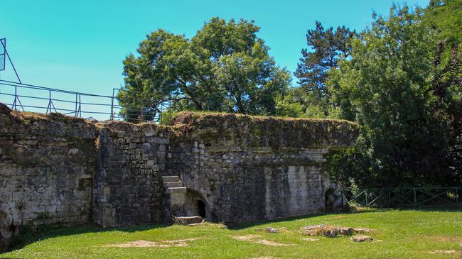 Les remparts du château Moncade à Orthez